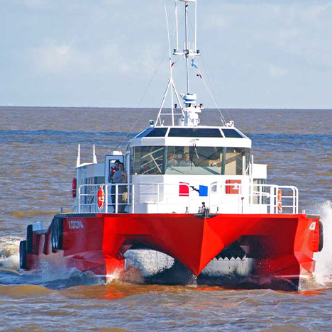 Catamarán para transporte de prácticos