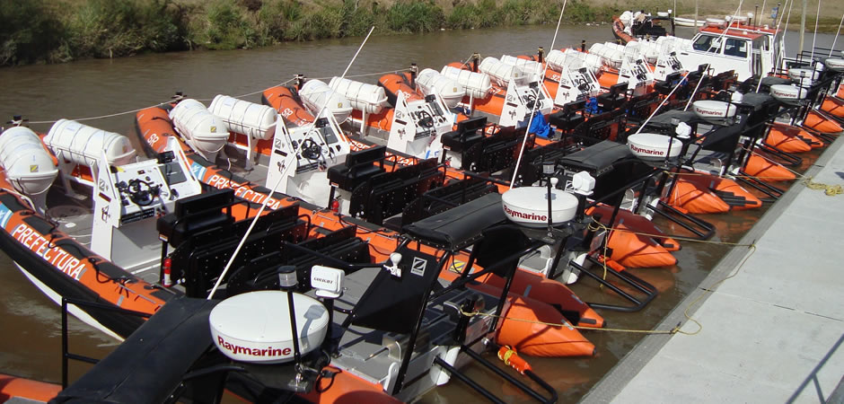 boston-whaler-mil_7.jpg